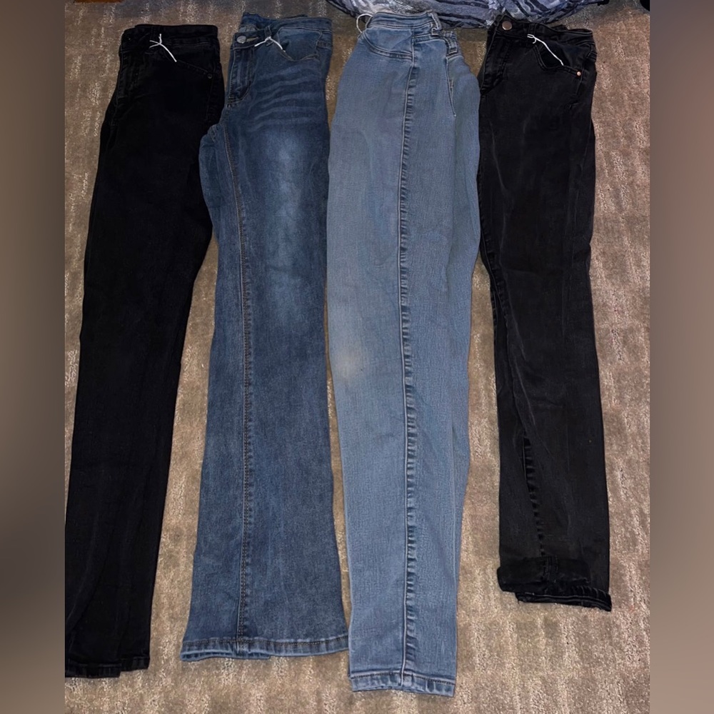 Women’s Jeans!!!